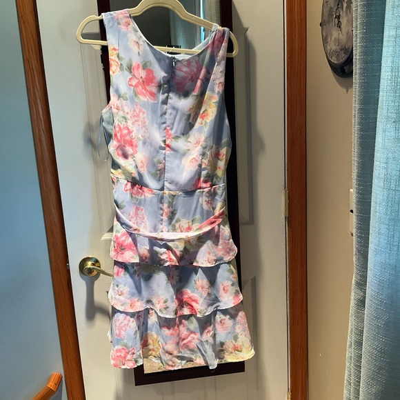 Floral Summer Dress NWT - Picture 2 of 2